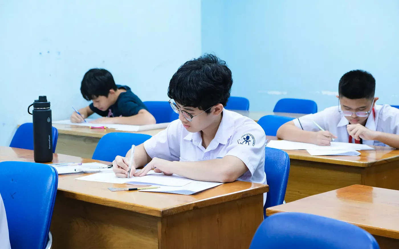 hinh ky thi cup Titan (2)